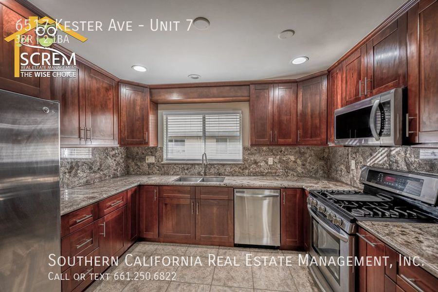 6517 Kester Ave #7 - Photo 7 of 24