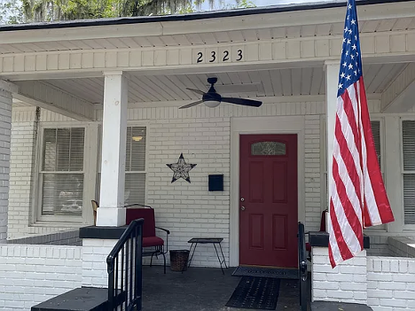 2323 Bonaventure Rd - Photo 3 of 20