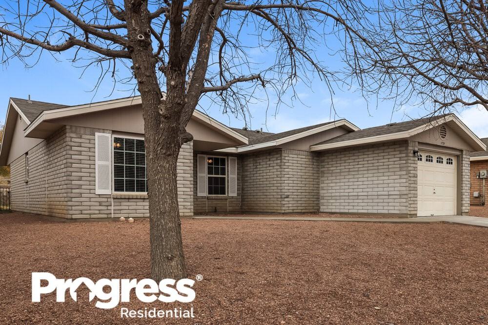 4754 Loma Del Rey Cir - Photo 3 of 19