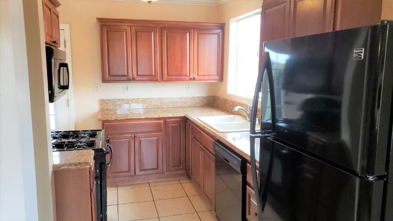 1435 S Sierra Bonita Ave - Photo 7 of 21