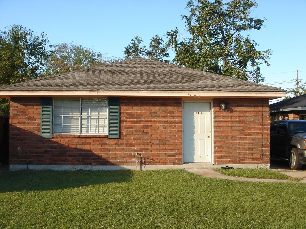 224-26 Duke Drive - Photo 3 of 9