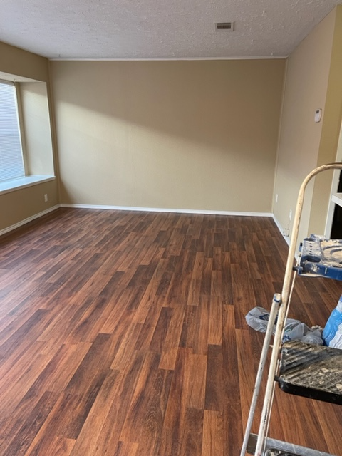 28 W Creek Ln - Photo 7 of 24