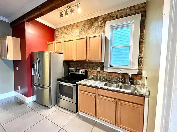 719 Perch Pl - Photo 3 of 8