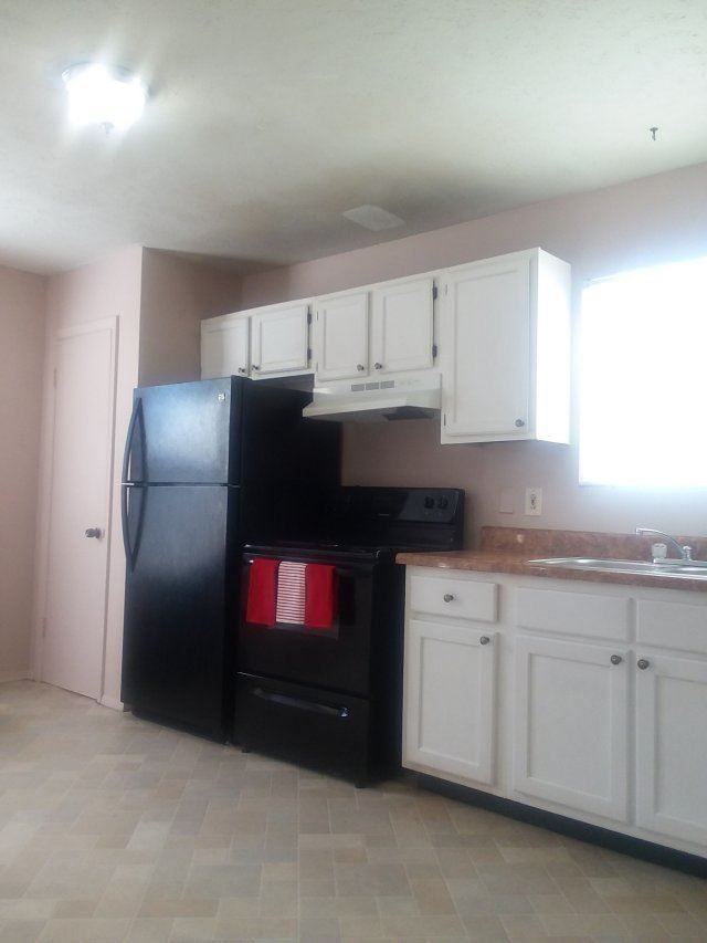 1020 Garfield St - Photo 2 of 6