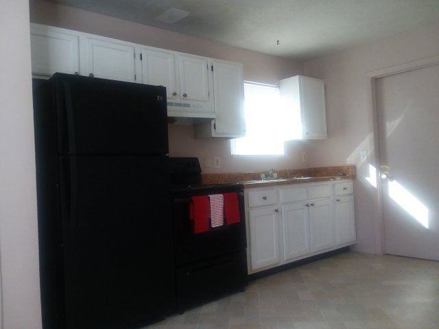 1020 Garfield St - Photo 3 of 6