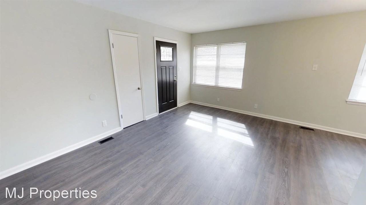 Medical District - Photo 2 of 10