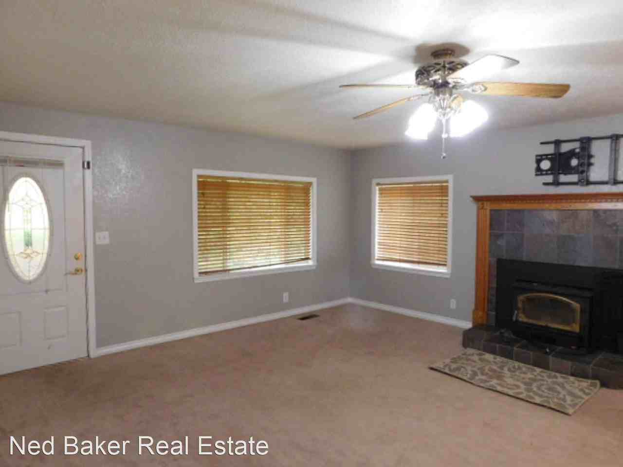 9312 Santiam Loop Se - Photo 3 of 30