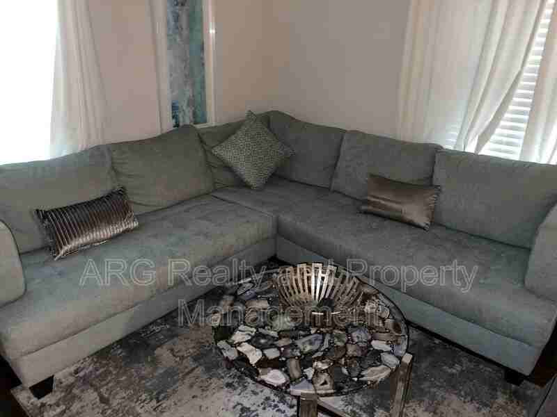 1039 Harwell St Nw - Photo 3 of 16