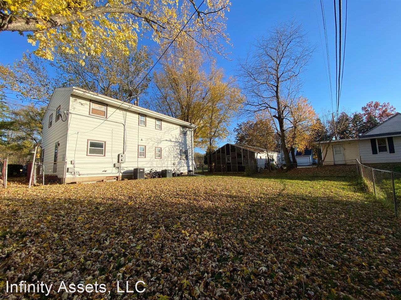 2237 Wentworth Avenue - Photo 2 of 3