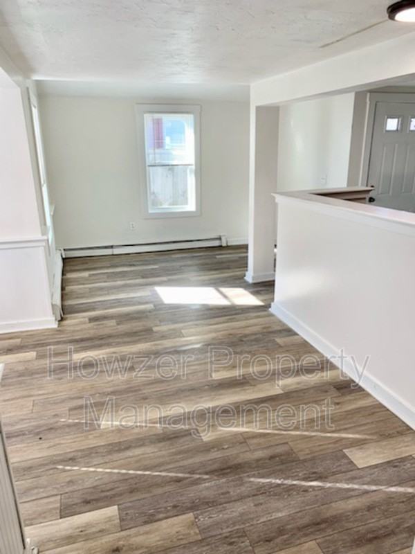 17 Union Ave #2 - Photo 3 of 8