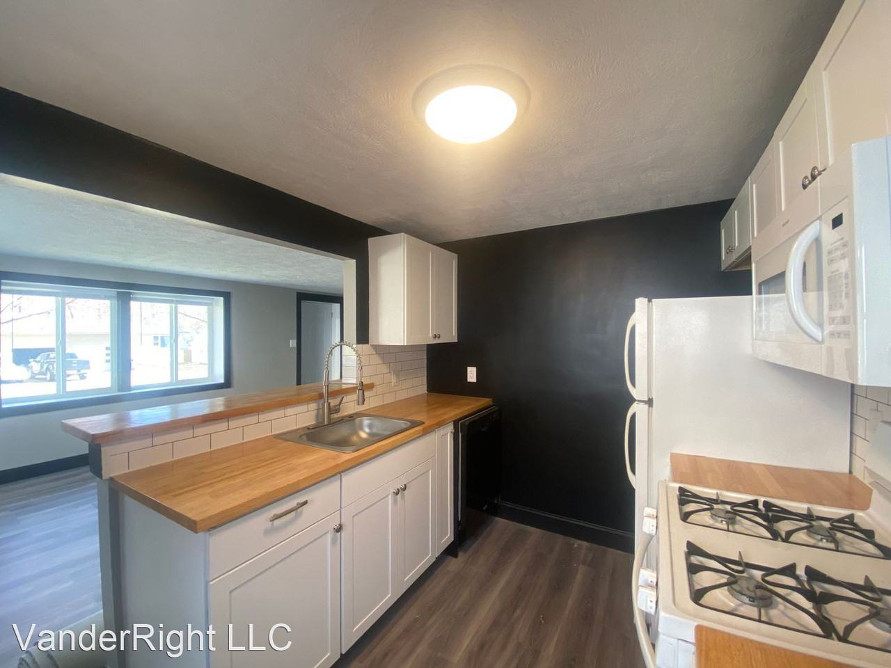 2715 S Norton Ave - Photo 3 of 11