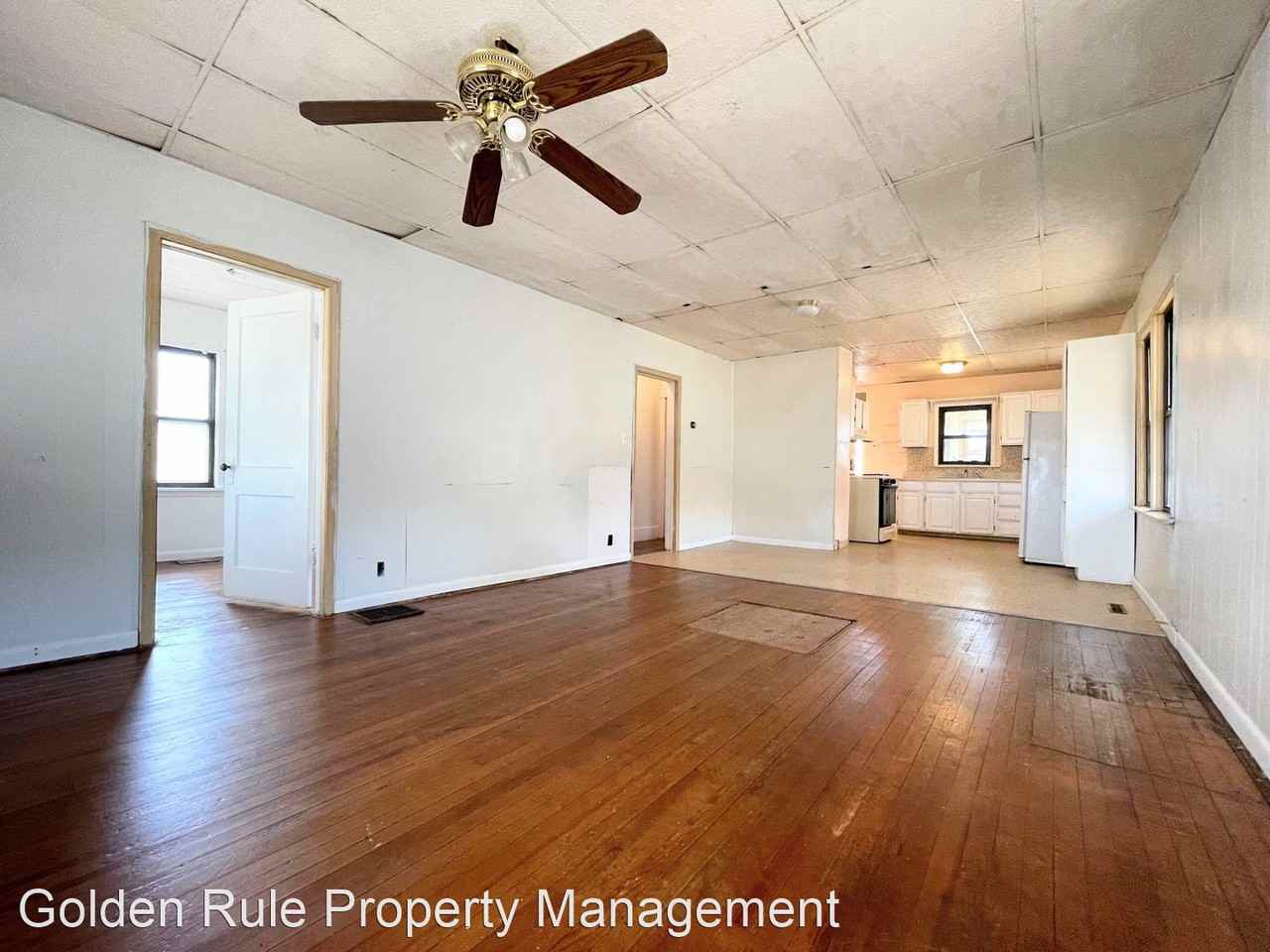 933 E Sherman St - Photo 3 of 17