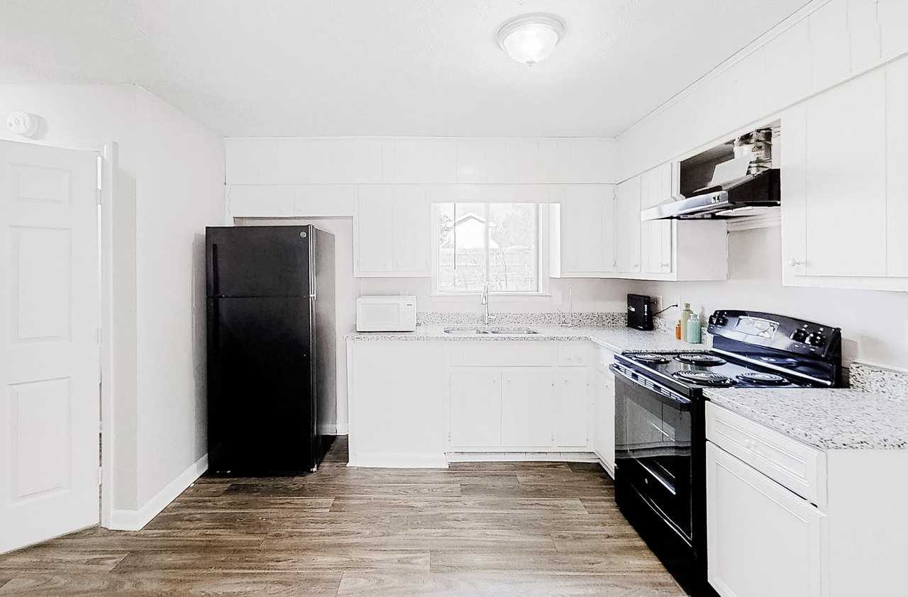 Rex Rd - Photo 5 of 14