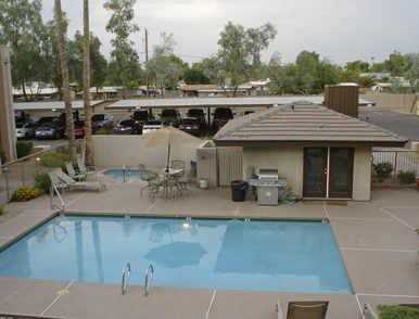 1065 W 1st ST - Photo 3 of 20