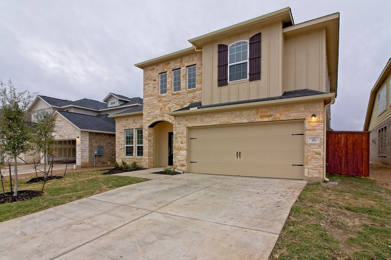 301 Azalea Springs Rd - Photo 4 of 47