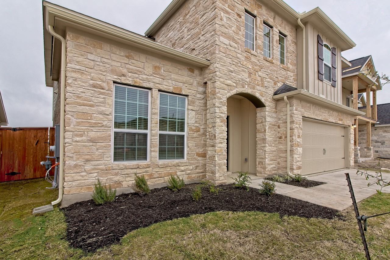 301 Azalea Springs Rd - Photo 5 of 47