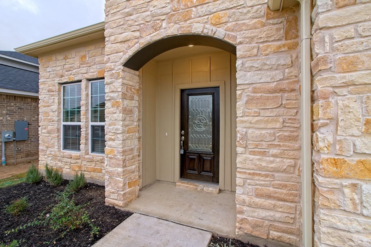 301 Azalea Springs Rd - Photo 6 of 47