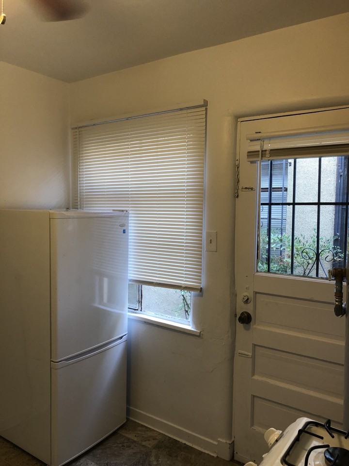 800 Kent Ave Nw - Photo 6 of 46