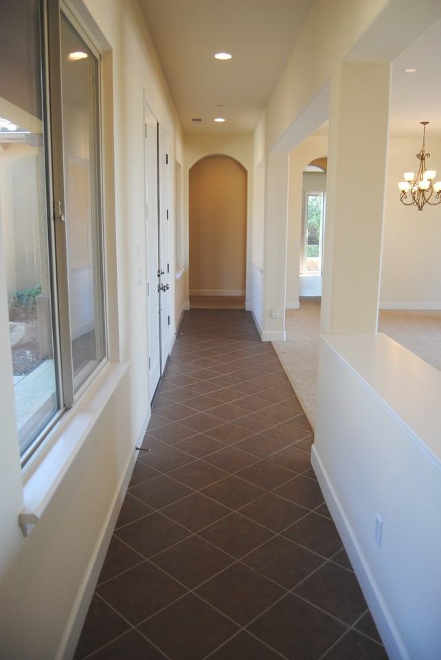 1944 Ladera Dr - Photo 3 of 15