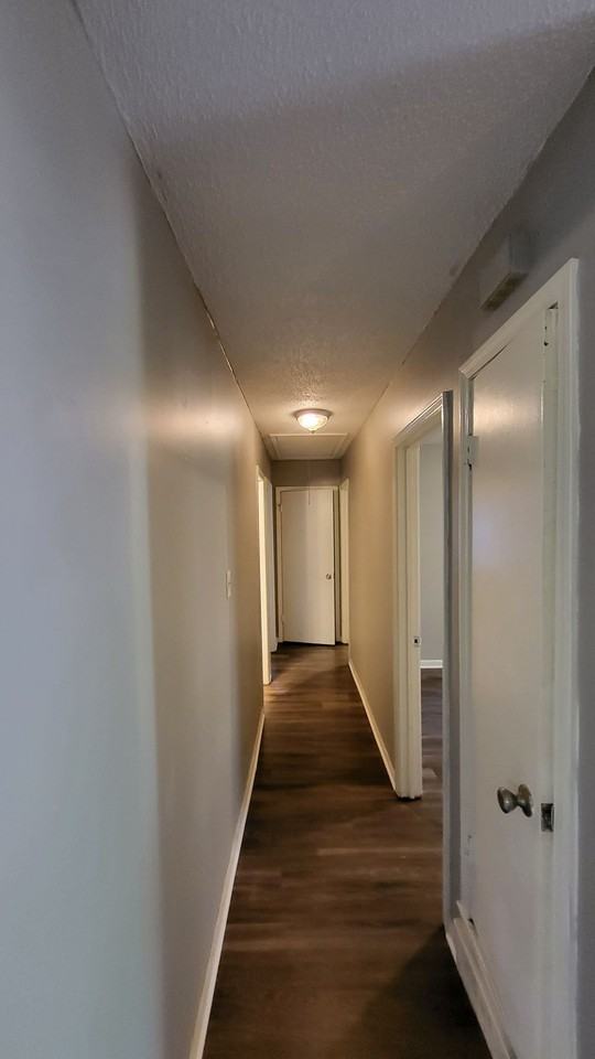 2179 Coral Hills Dr - Photo 2 of 17