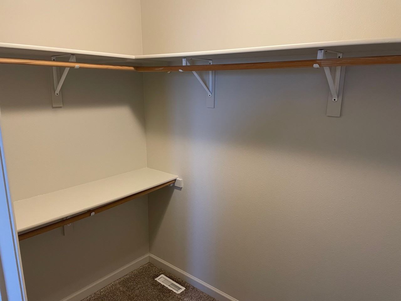 5803 Victoria Ave #B - Photo 5 of 10