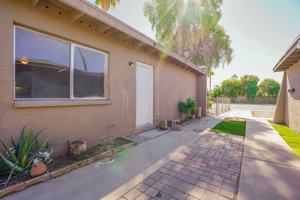 featured image of 2350 E Broadway Rd