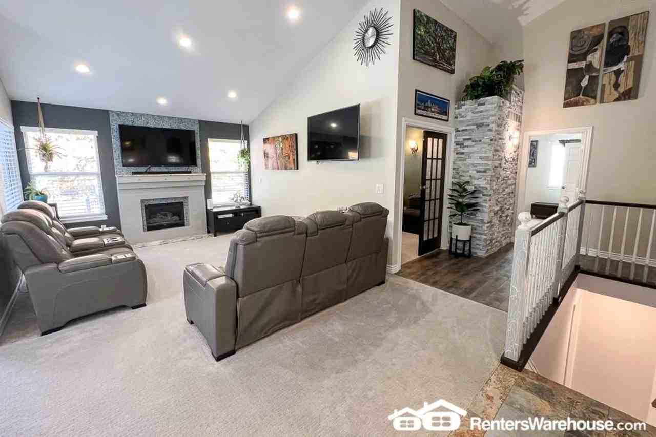 13361 Cherry Ct - Photo 2 of 23