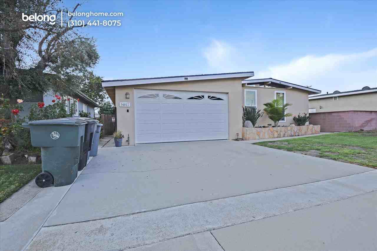 24011 Huber Avenue - Photo 2 of 40