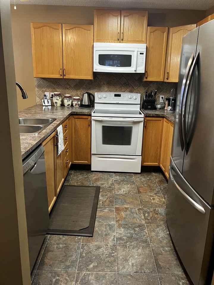 9 Mt Lorette Close Se - Photo 2 of 14