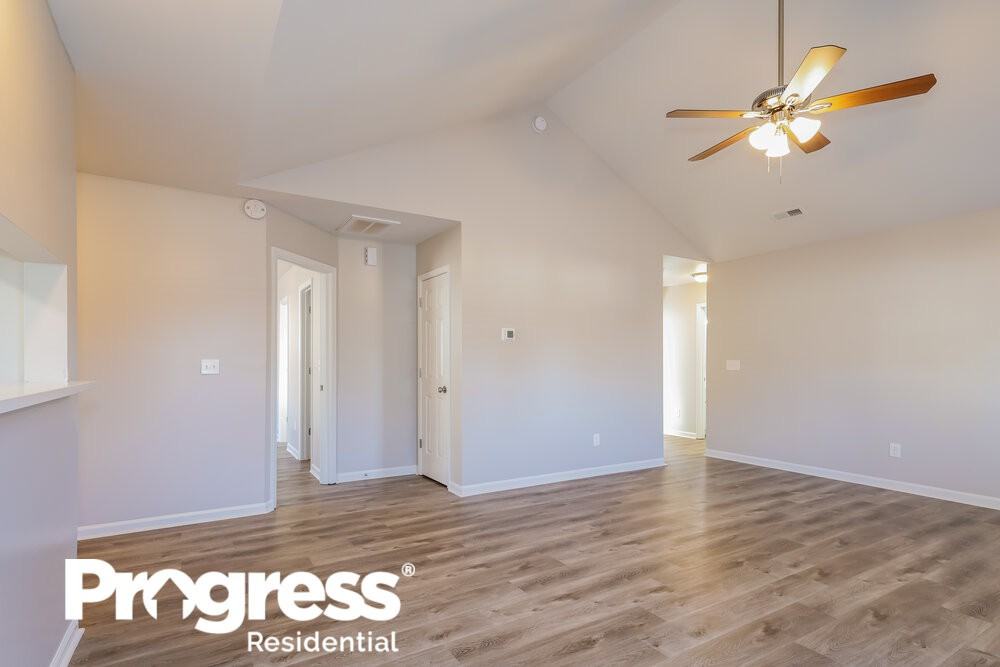 1919 Bromwich Rd - Photo 3 of 16