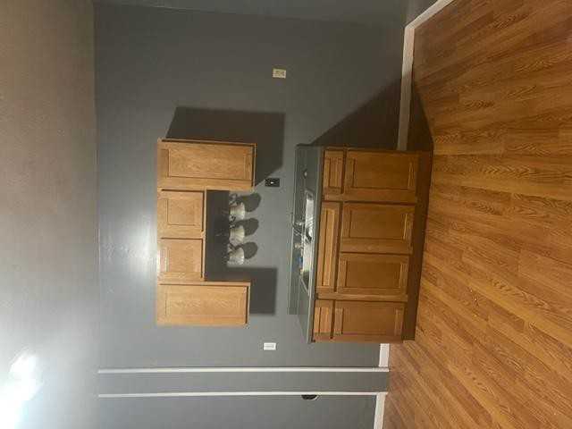 1811 Bleecker St - Photo 2 of 8