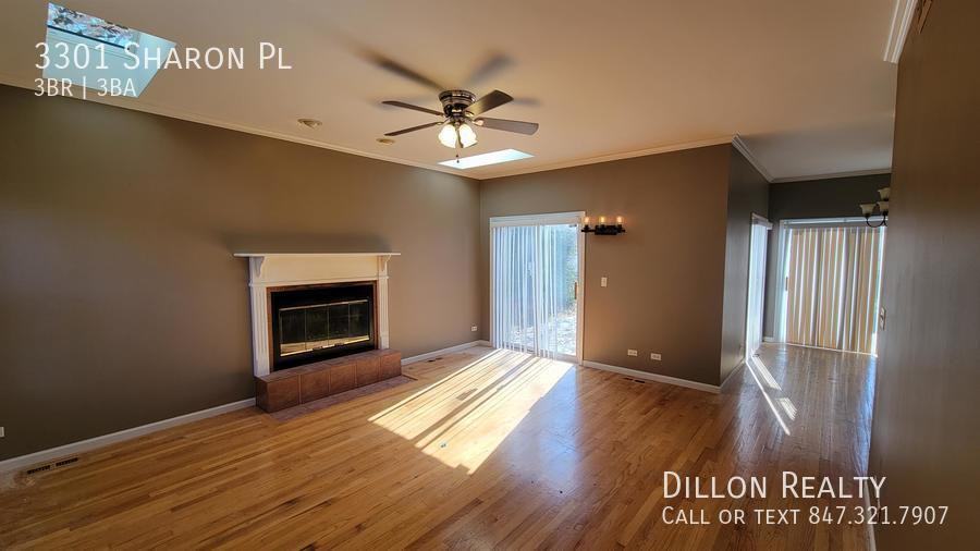 3301 Sharon Pl - Photo 2 of 10