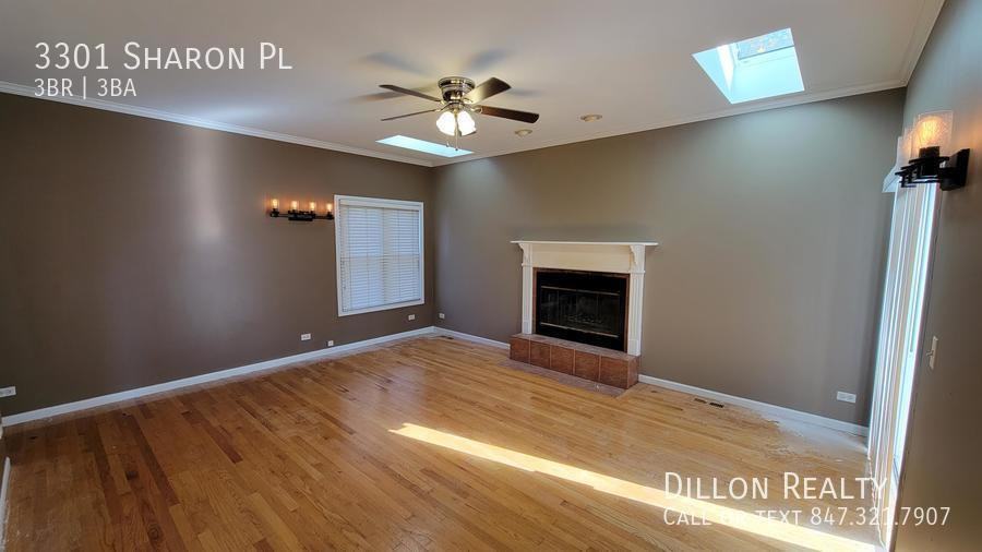 3301 Sharon Pl - Photo 3 of 10