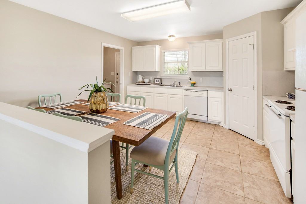 9902 Riskys Ranch Dr #9902 - Photo 5 of 30