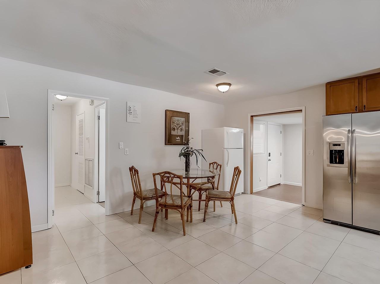 Champlain Rd - Photo 2 of 20