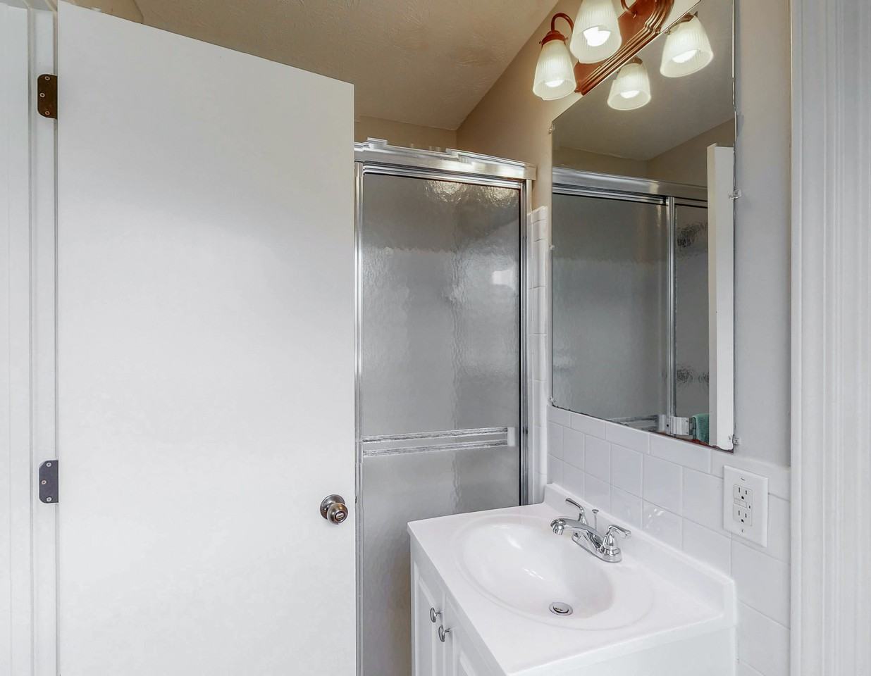 Hickory Trl - Photo 6 of 15