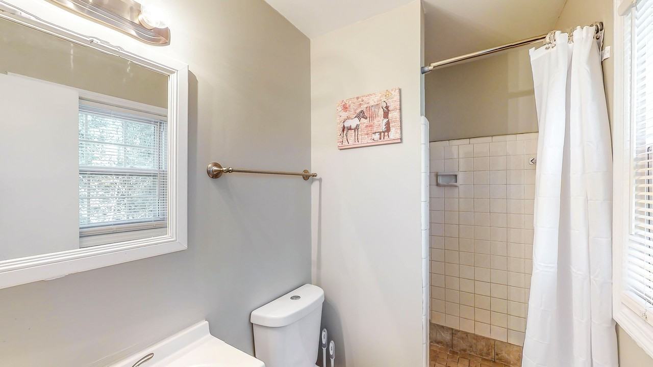 Colony East Ct - Photo 7 of 10