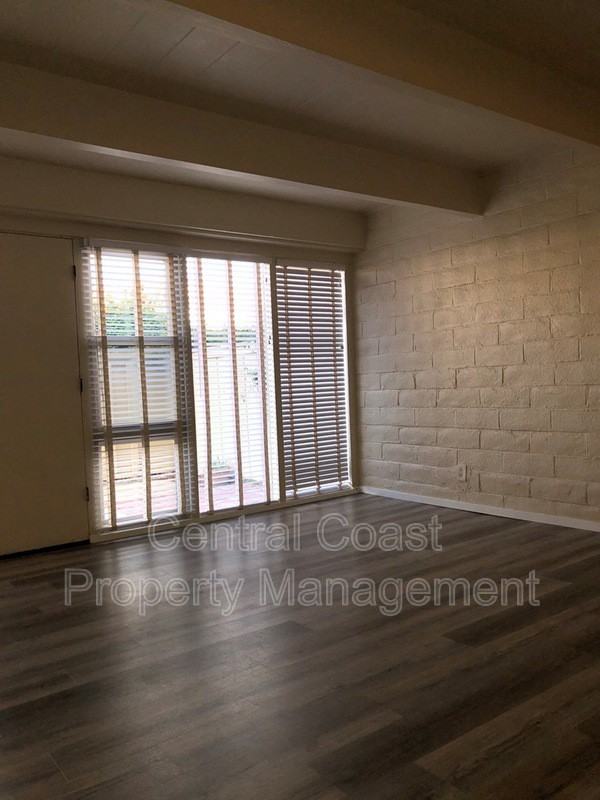 451 Dela Vina Ave #203 - Photo 3 of 29