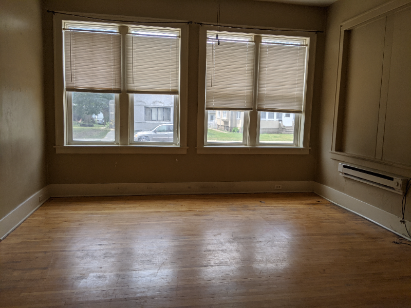 404 N Minnesota St #1 - Photo 2 of 17