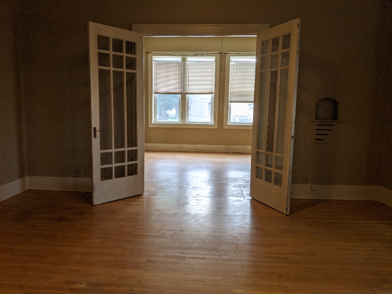 404 N Minnesota St #1 - Photo 5 of 17