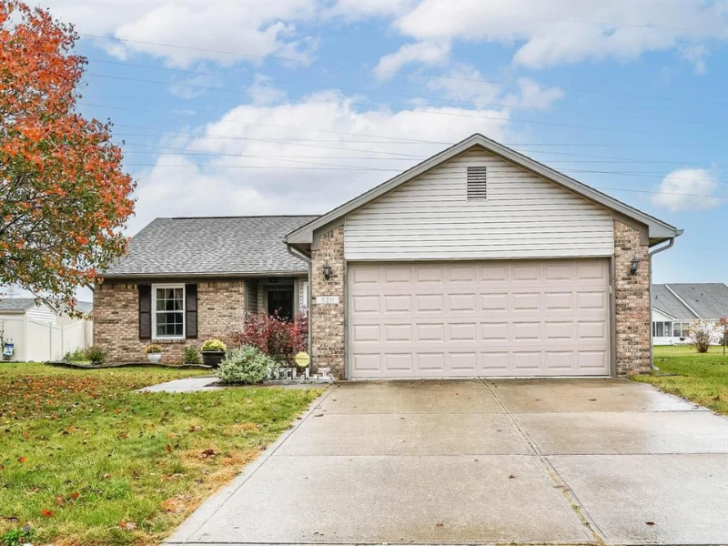 6211 Churchman Way - Photo 2 of 25