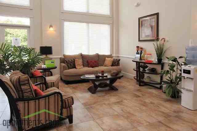 Waterford Square Apartments - Photo 3 of 14