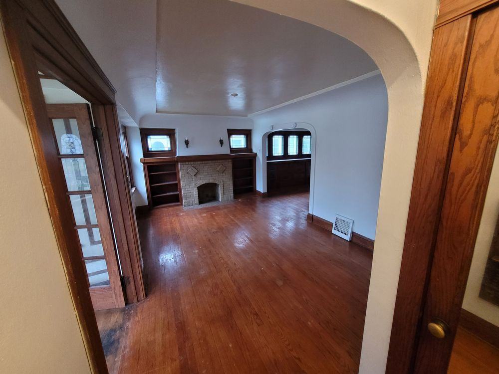 218 218 W Randoph Street - Photo 2 of 11