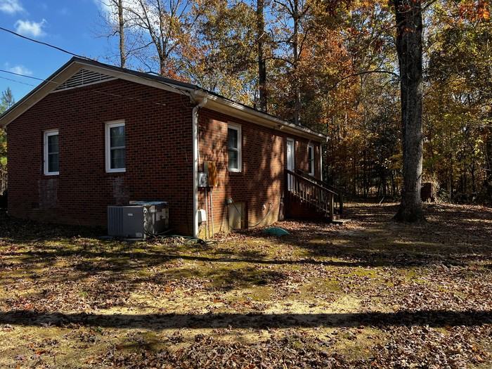 150 Lemly Ln - Photo 3 of 12