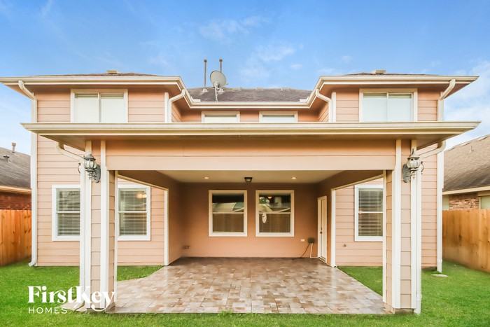 21535 Rose Mill Dr - Photo 3 of 15