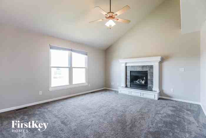 1109 Kent Dr - Photo 3 of 15