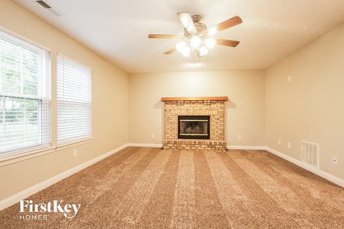 4726 W Stonehaven Ln - Photo 2 of 15