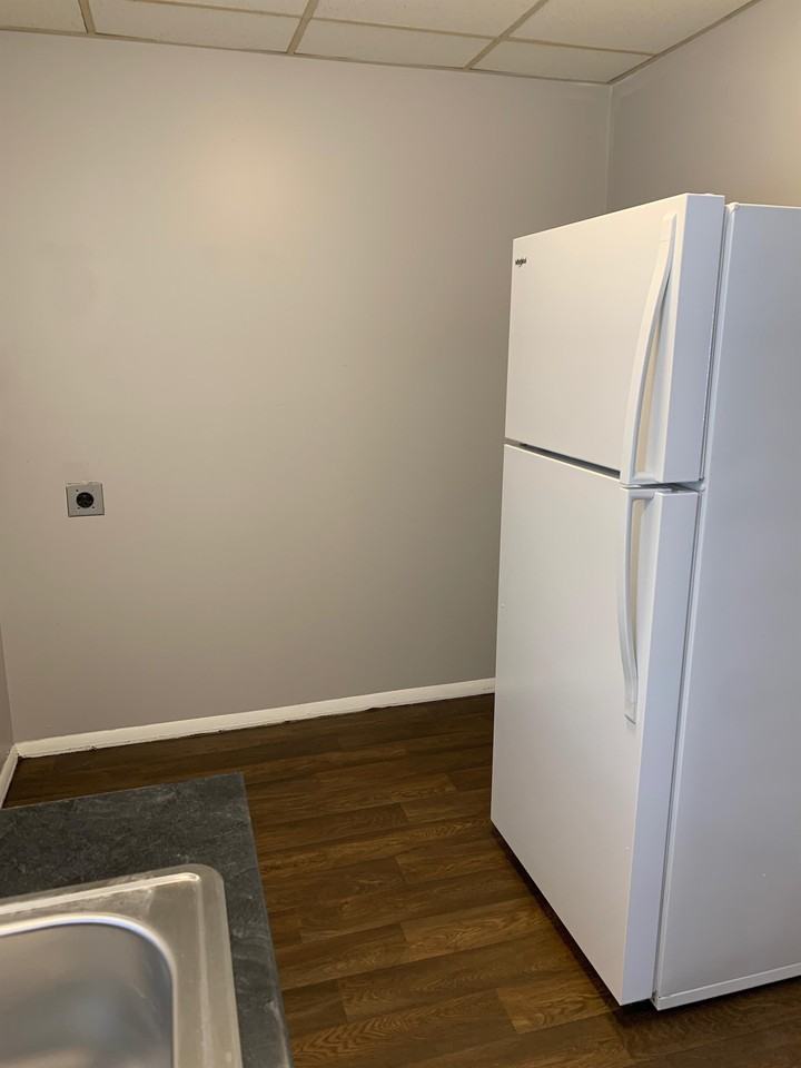 202 Grace St #C - Photo 5 of 10