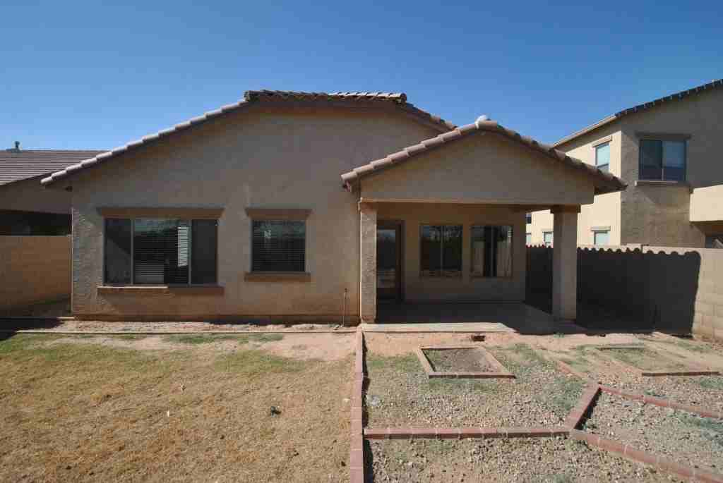 10218 W Luxton Ln - Photo 2 of 13