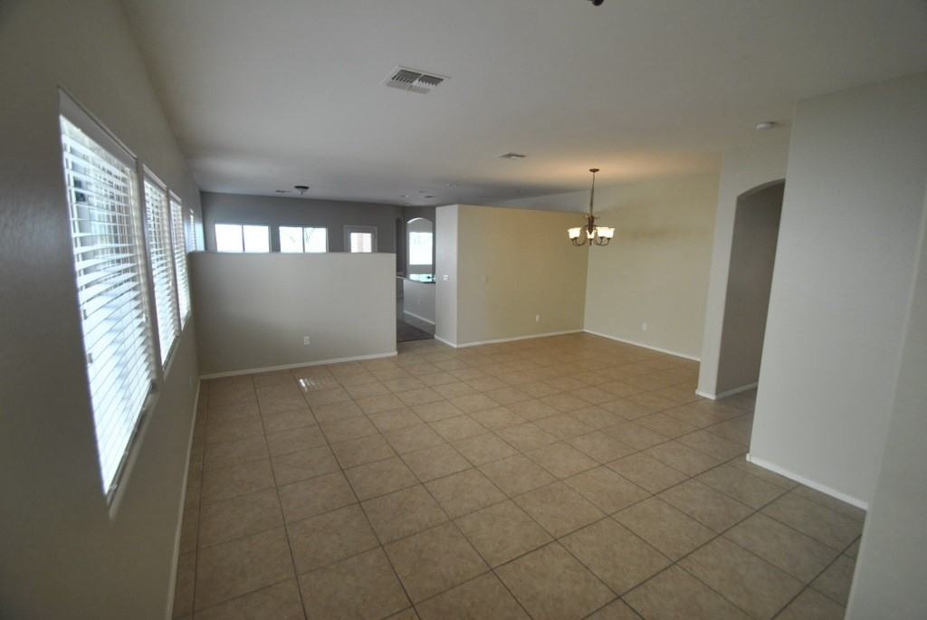 10218 W Luxton Ln - Photo 3 of 13